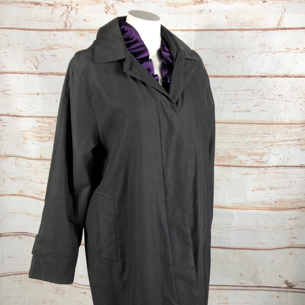 B4 - London Fog Trench Coat - 6P